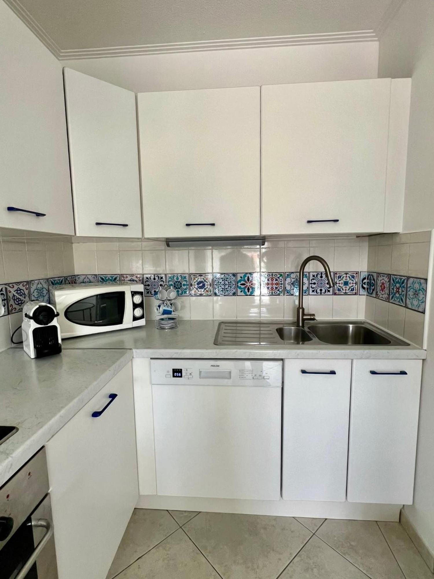 Risso - One Bedroom With Pool, Newly Renovated In Spring 2024 Nice Dış mekan fotoğraf