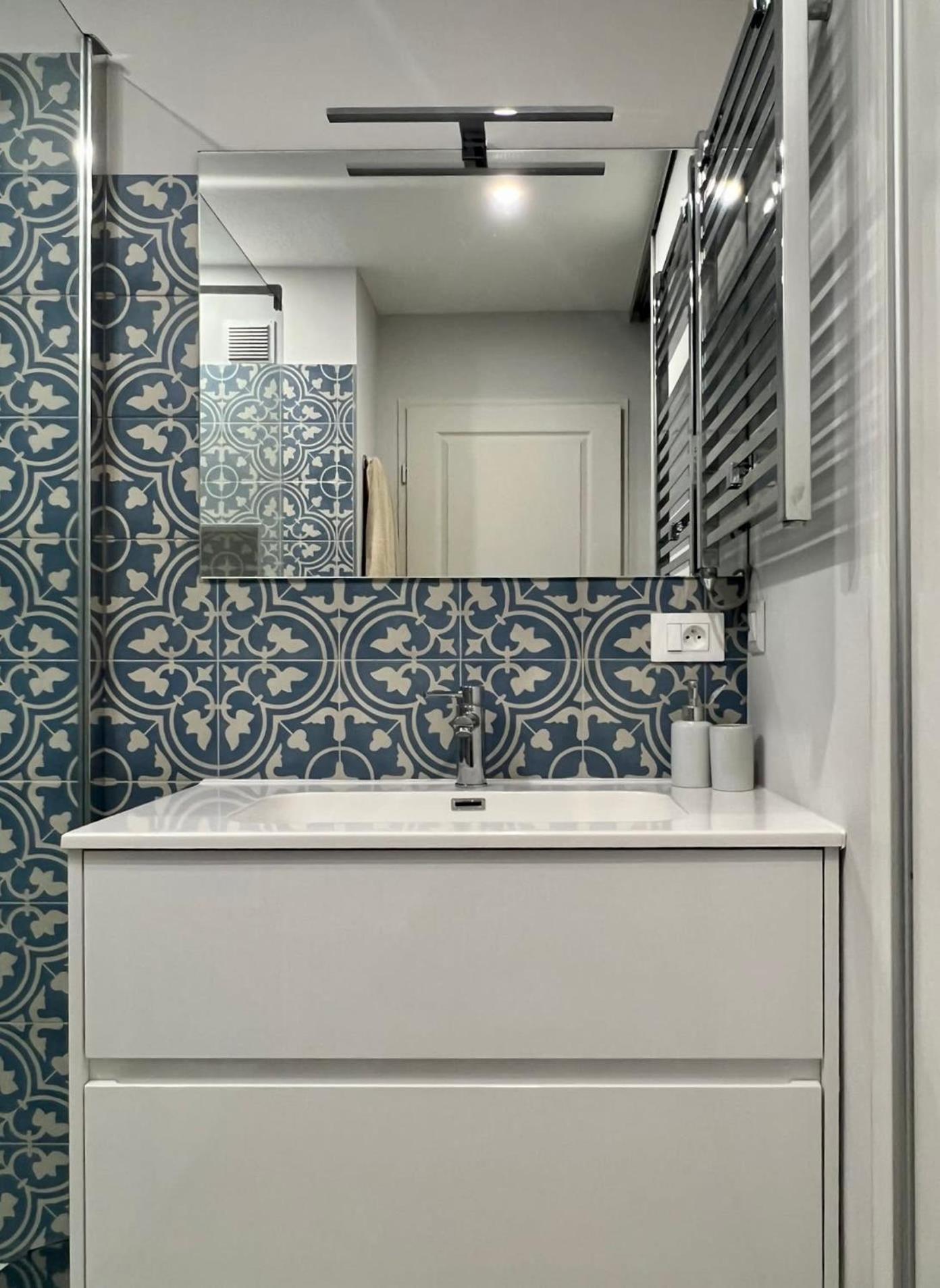 Risso - One Bedroom With Pool, Newly Renovated In Spring 2024 Nice Dış mekan fotoğraf